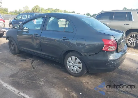 2011 Toyota Yaris z USA, uszkodzony, nr VIN JTDBT4K35B4081023